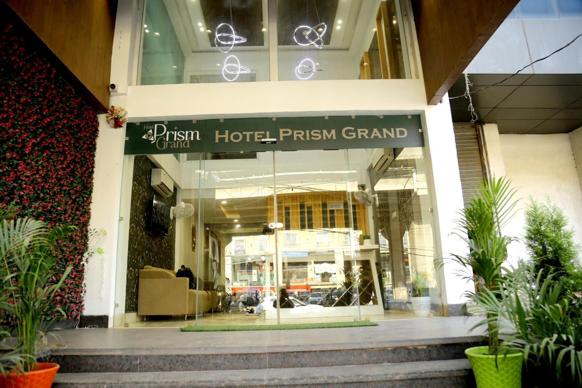 Hotel Prism Grand Zirakpur Exteriér fotografie