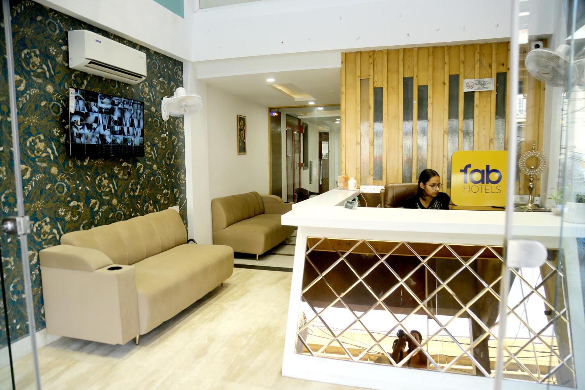 Hotel Prism Grand Zirakpur Exteriér fotografie